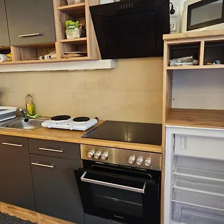 דירה Renoviertes Gartenapartment